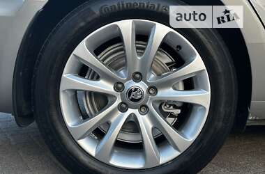 Лифтбек Skoda Superb 2014 в 