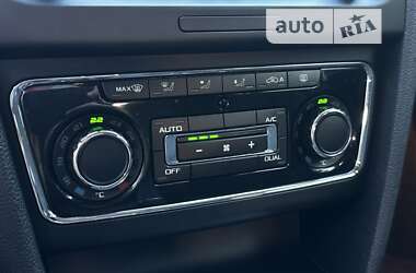 Лифтбек Skoda Superb 2014 в 