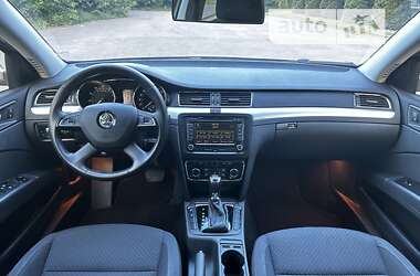 Лифтбек Skoda Superb 2014 в 