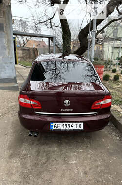 Лифтбек Skoda Superb 2009 в Кривом Роге