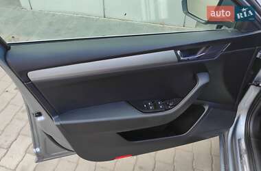 Универсал Skoda Superb 2017 в 