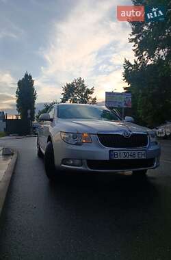Универсал Skoda Superb 2010 в 
