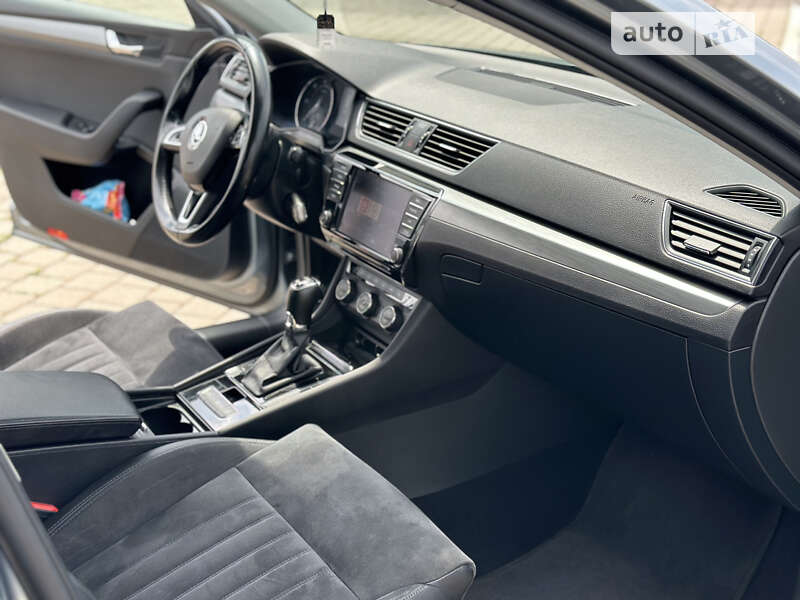 Універсал Skoda Superb 2016 в Любомлі