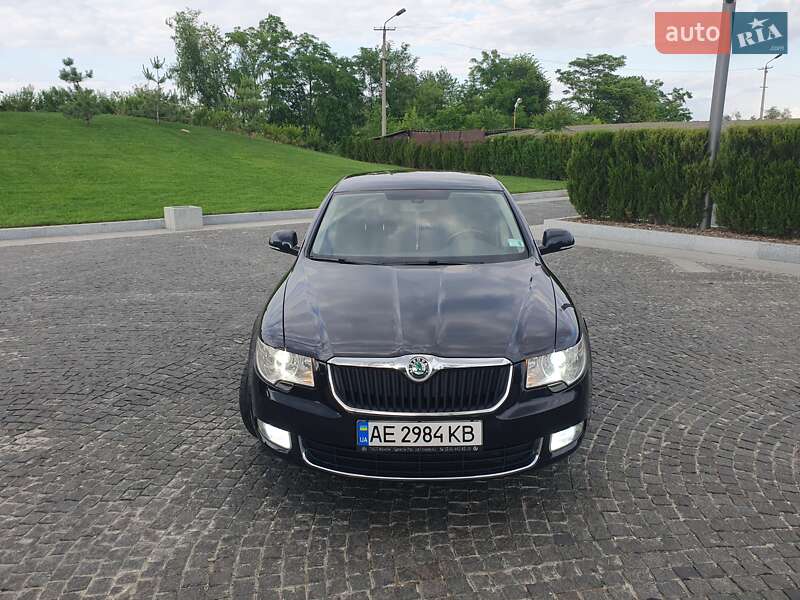 Лифтбек Skoda Superb 2012 в Днепре
