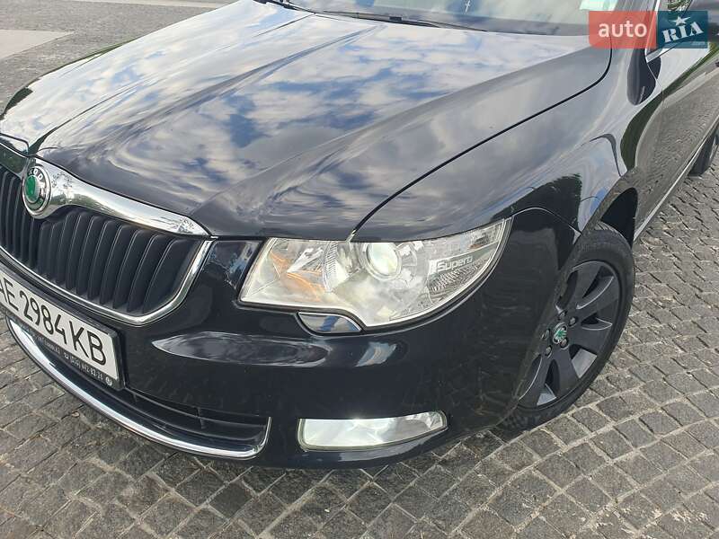 Лифтбек Skoda Superb 2012 в Днепре