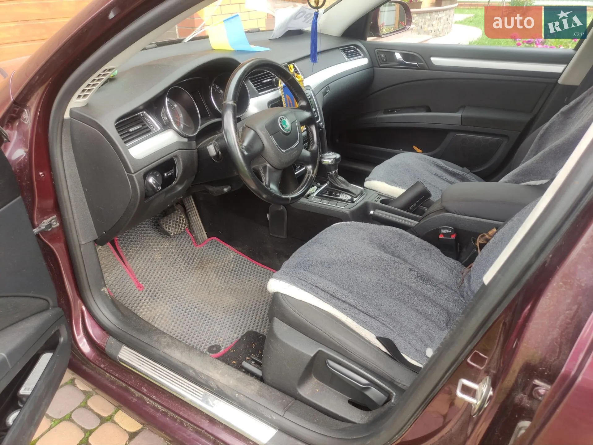 2010 Skoda Superb - мініатюра 6