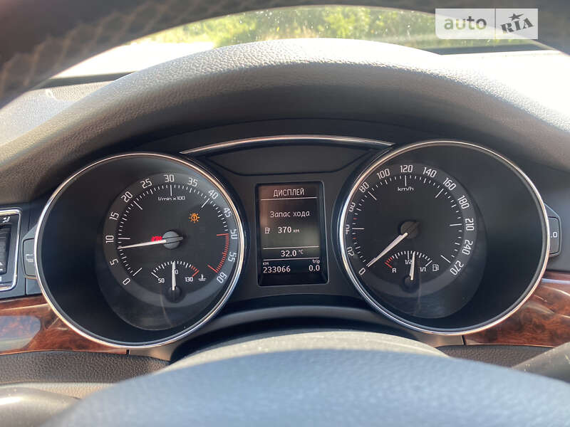 Лифтбек Skoda Superb 2011 в Иршаве фото 39 Лифтбек Skoda Superb 2011 в Иршаве