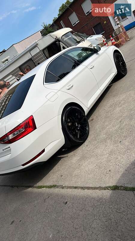 Лифтбек Skoda Superb 2019 в Кривом Роге фото 4 Лифтбек Skoda Superb 2019 в Кривом Роге