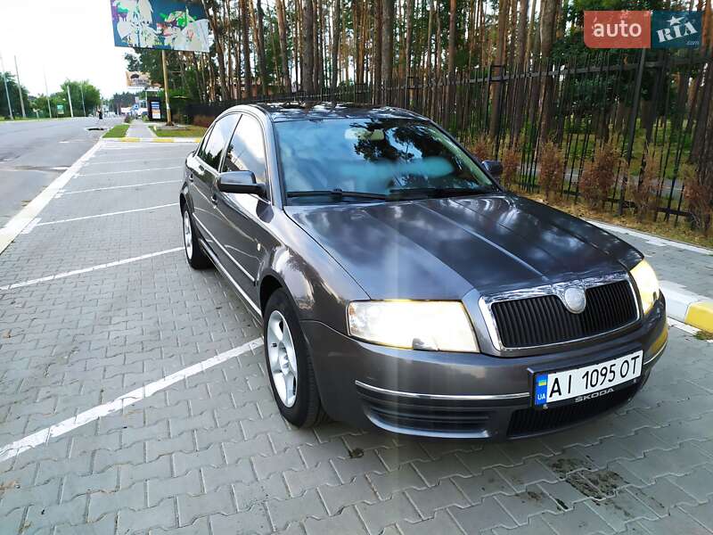 Лифтбек Skoda Superb 2002 в Гостомеле фото 2 Лифтбек Skoda Superb 2002 в Гостомеле