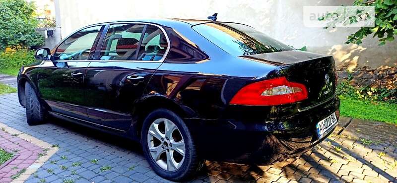 Лифтбек Skoda Superb 2012 в Мукачево