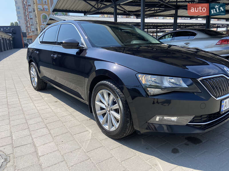 Лифтбек Skoda Superb 2016 в Житомире