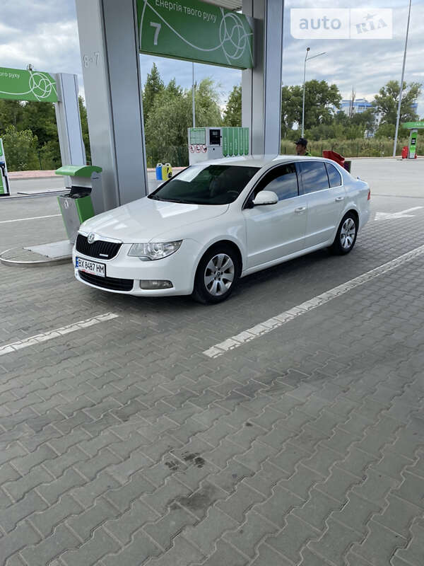 Ліфтбек Skoda Superb 2012 в Кам'янець-Подільському