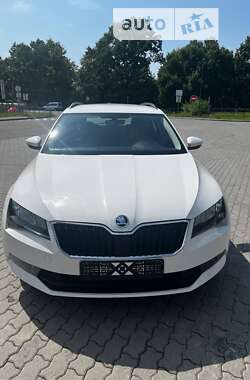 Универсал Skoda Superb 2016 в 