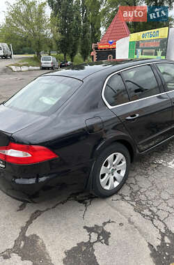 Лифтбек Skoda Superb 2012 в Добровеличковке