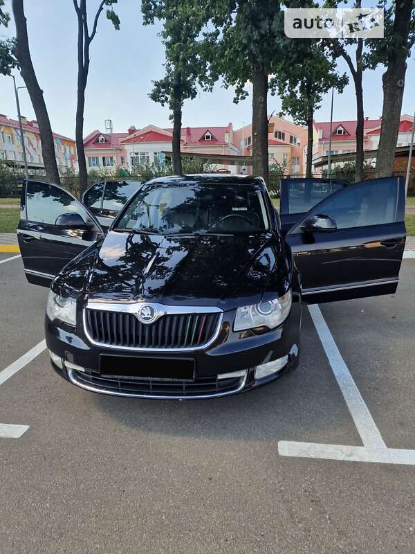 Лифтбек Skoda Superb 2008 в Киеве фото 32 Лифтбек Skoda Superb 2008 в Киеве
