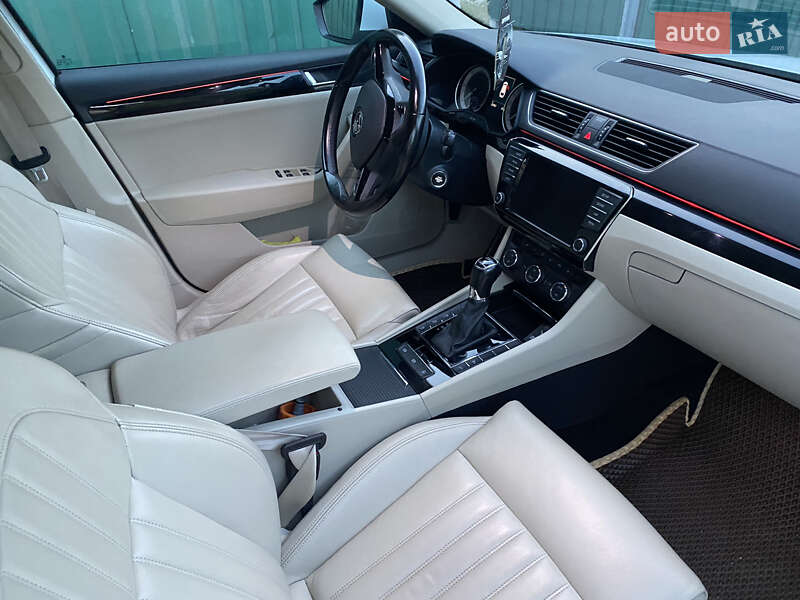 Универсал Skoda Superb 2016 в Мироновке