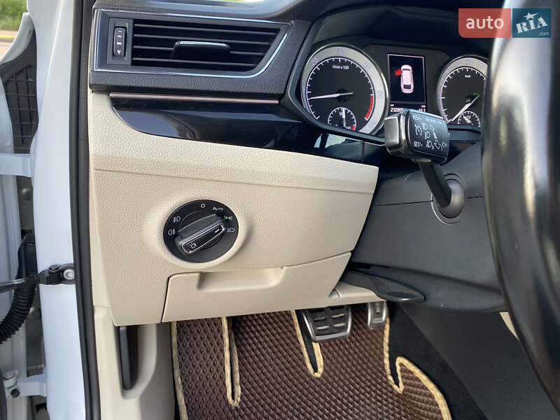 Универсал Skoda Superb 2016 в Мироновке