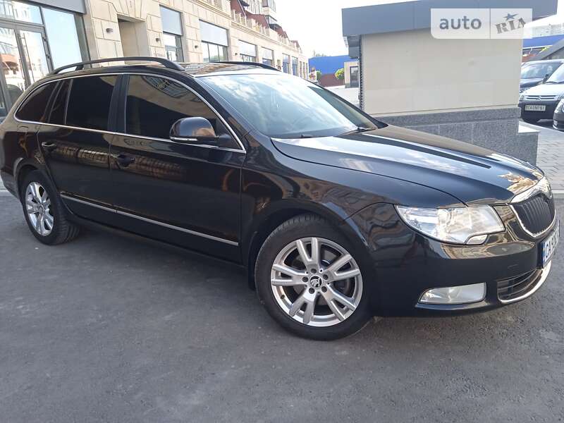 Універсал Skoda Superb 2011 в Умані