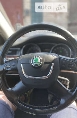 Універсал Skoda Superb 2010 в Запоріжжі