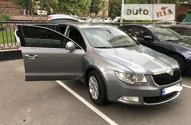 Skoda Superb 2012