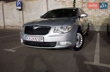 Лифтбек Skoda Superb 2012 в Киеве