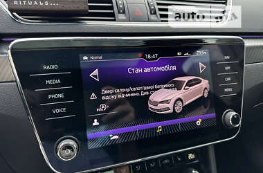 Ліфтбек Skoda Superb 2019 в 