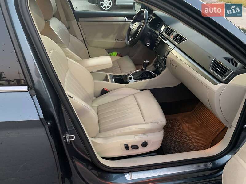 Универсал Skoda Superb 2017 в Хмельницком