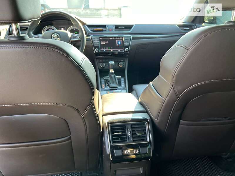 Універсал Skoda Superb 2017 в Кривому Розі