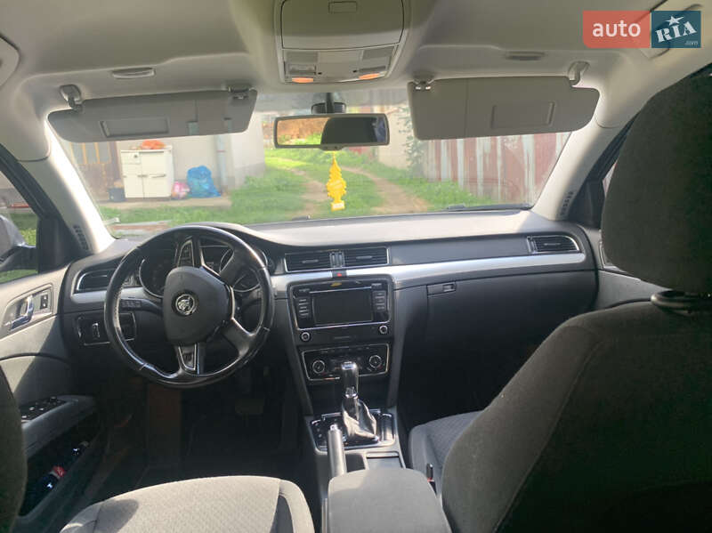 Лифтбек Skoda Superb 2013 в Тячеве