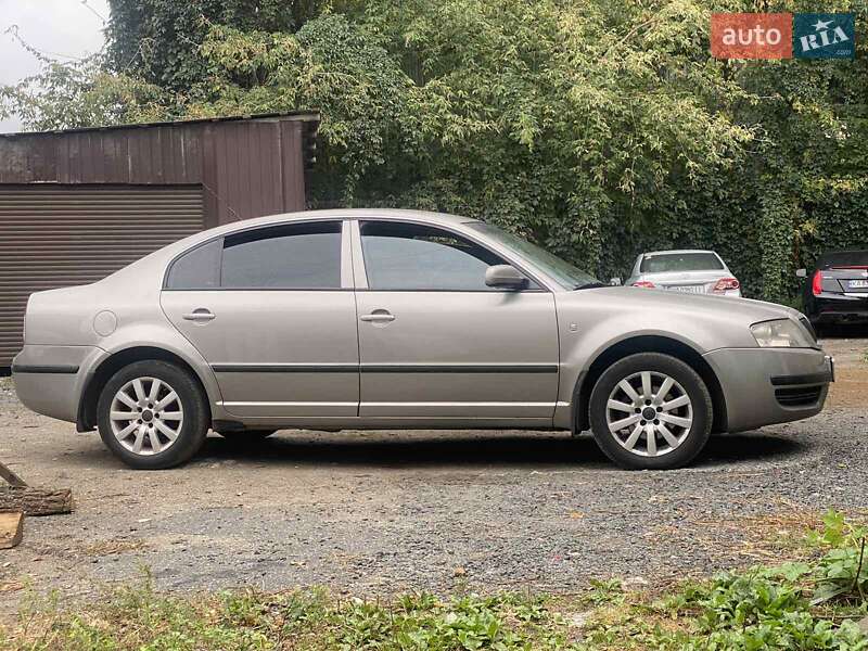 Ліфтбек Skoda Superb 2006 в Києві