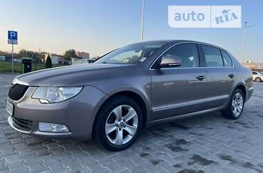 Лифтбек Skoda Superb 2010 в Стрые