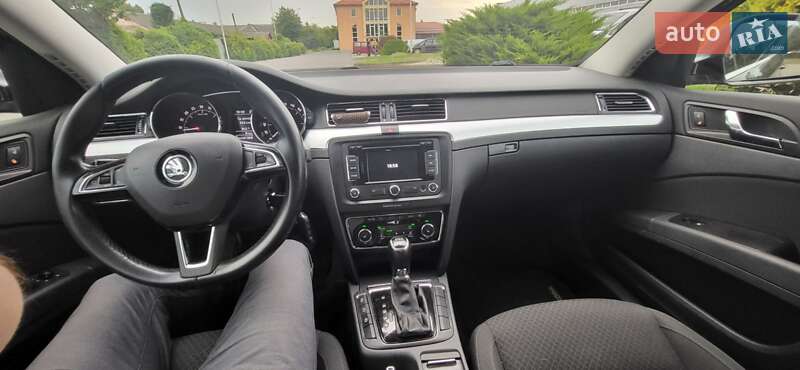 Универсал Skoda Superb 2014 в Ужгороде