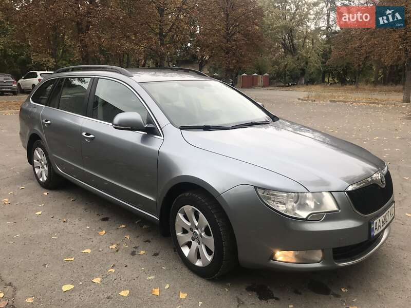 Универсал Skoda Superb 2012 в Киеве