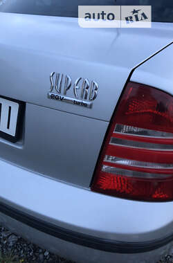 Ліфтбек Skoda Superb 2006 в Львові