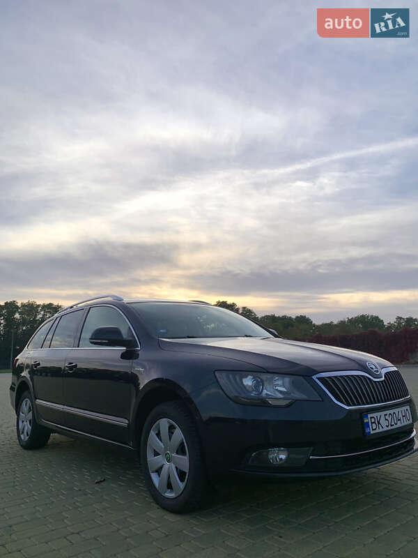 Універсал Skoda Superb 2014 в Одесі фото 42 Універсал Skoda Superb 2014 в Одесі
