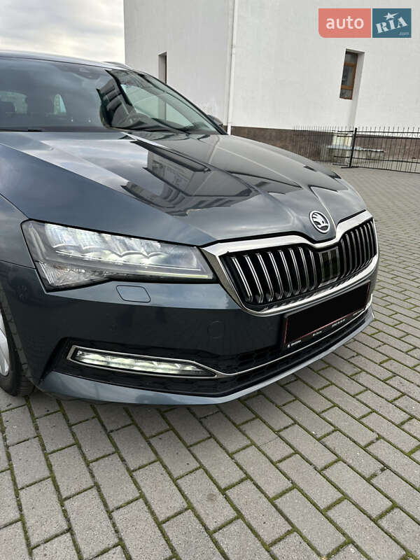 Універсал Skoda Superb 2019 в Львові