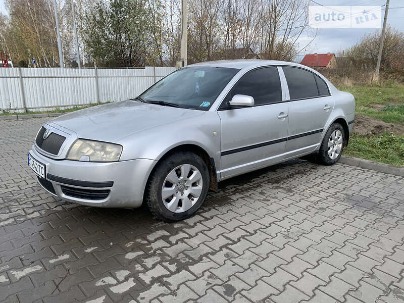 Лифтбек Skoda Superb 2005 в Самборе