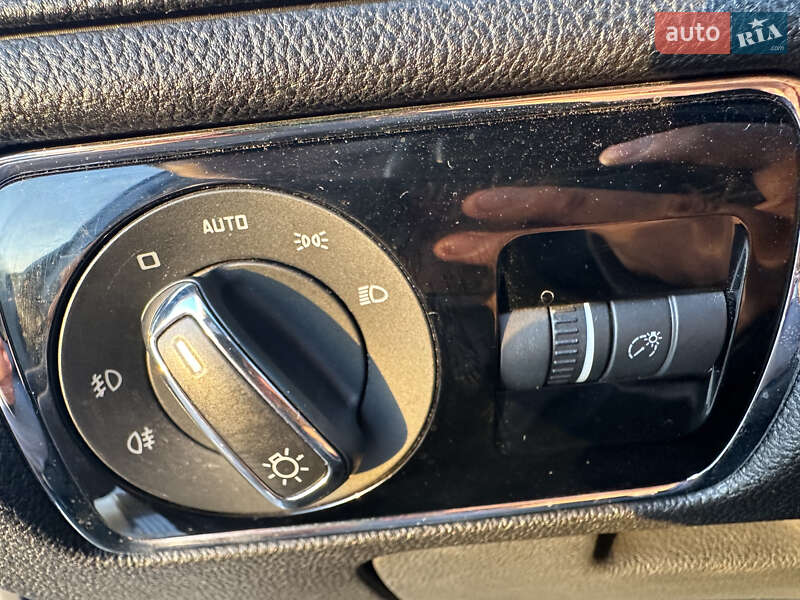 Универсал Skoda Superb 2010 в Чутове
