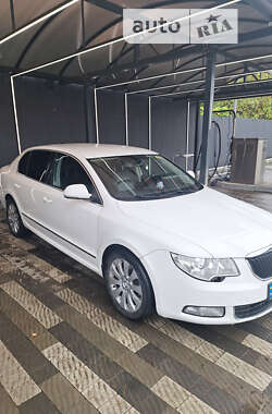 Лифтбек Skoda Superb 2012 в Ужгороде