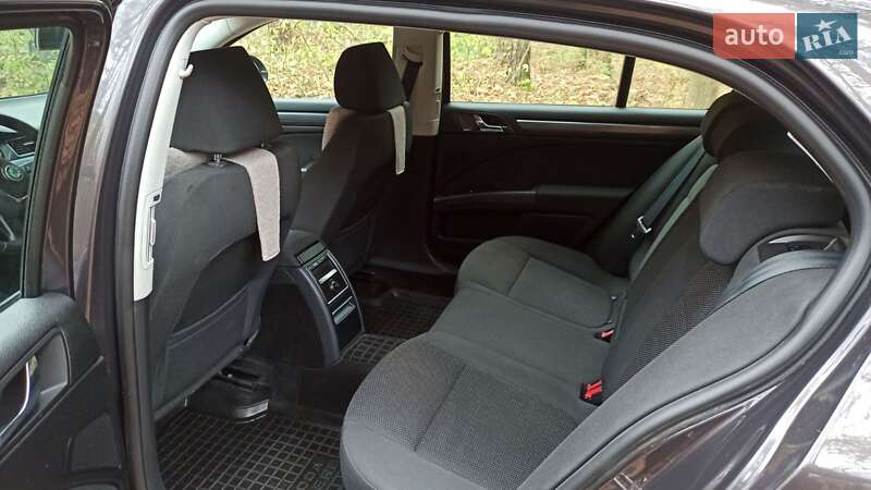 Лифтбек Skoda Superb 2010 в Бродах