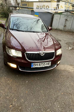 Лифтбек Skoda Superb 2010 в Одессе