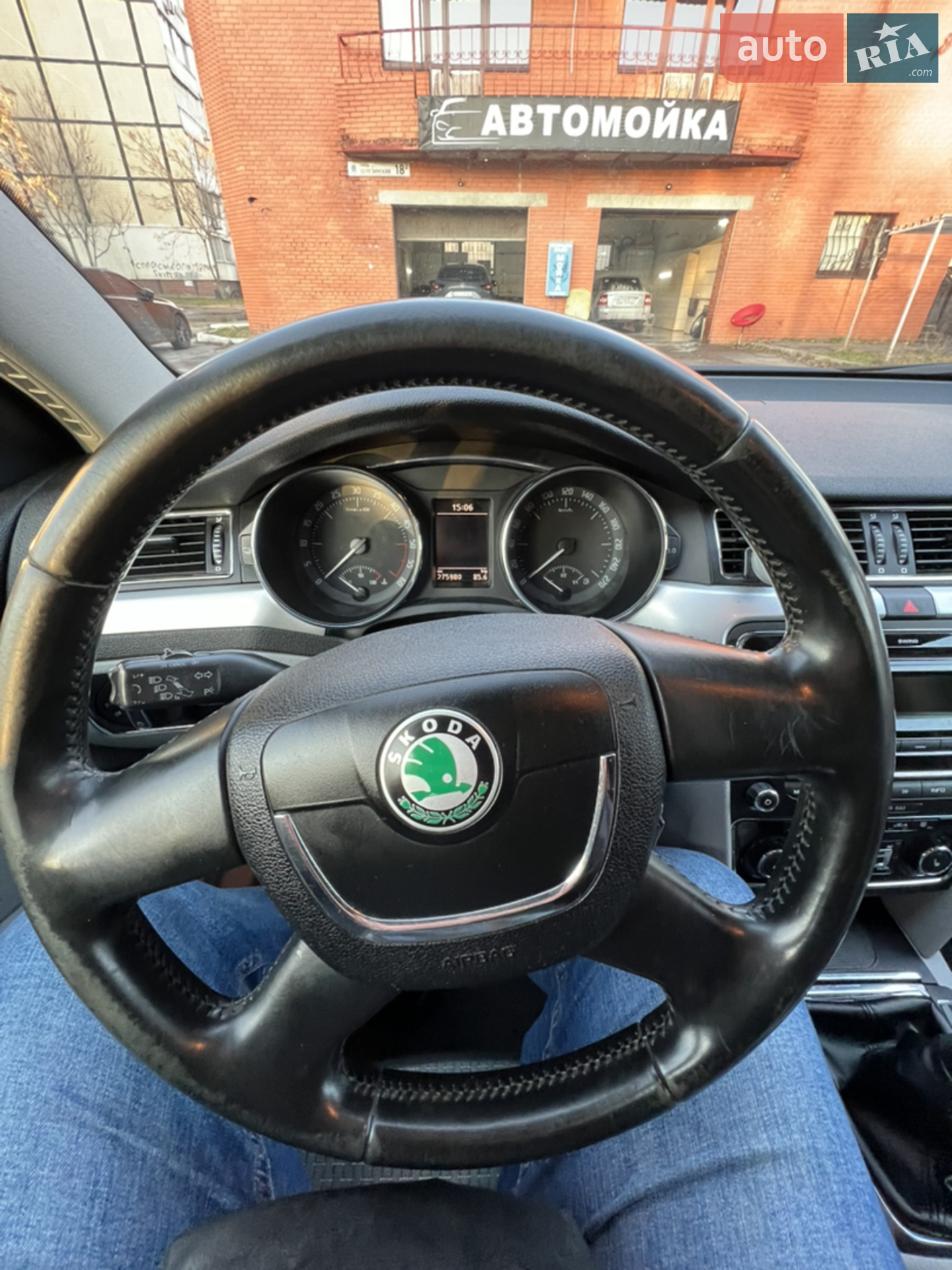 2011 Skoda Superb - мініатюра 13