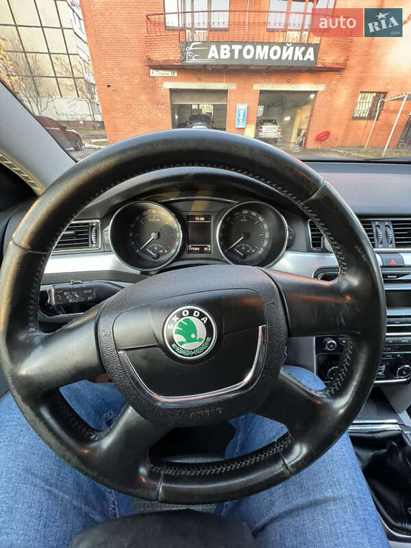 Универсал Skoda Superb 2011 в Днепре