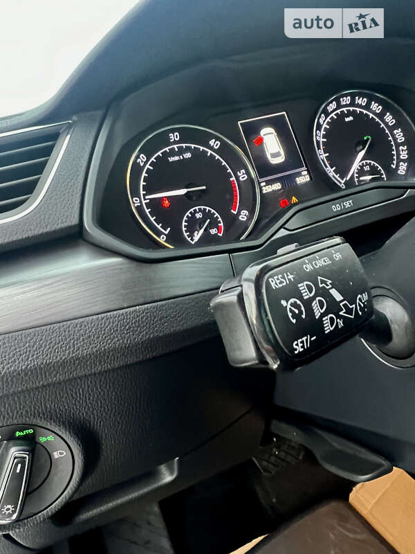 Универсал Skoda Superb 2017 в Житомире