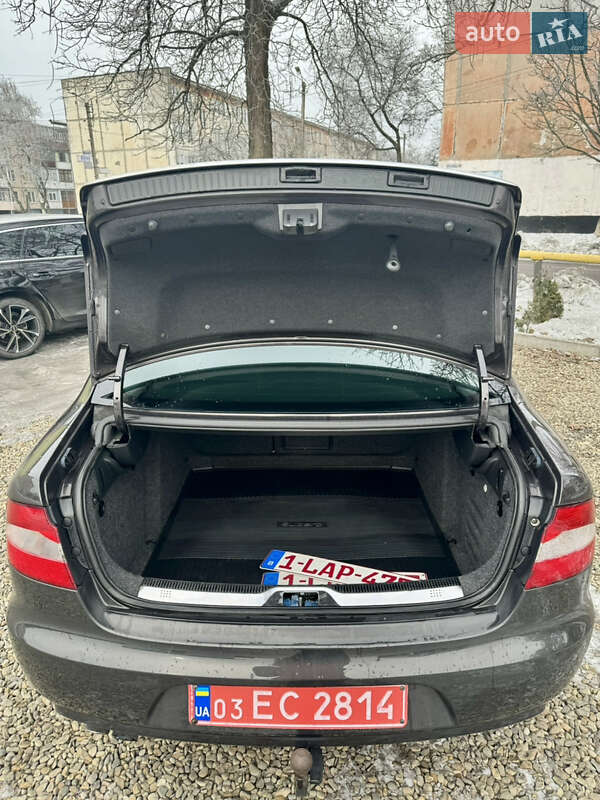 Ліфтбек Skoda Superb 2010 в Львові