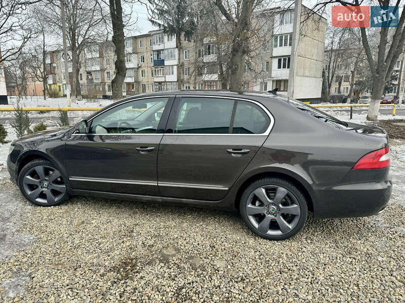 Ліфтбек Skoda Superb 2010 в Львові