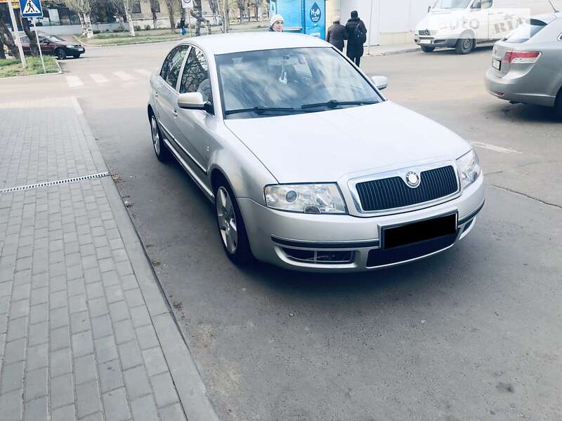 Лифтбек Skoda Superb 2003 в Николаеве