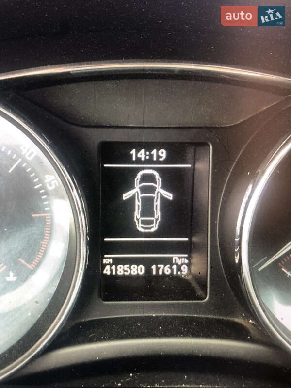 Лифтбек Skoda Superb 2014 в Ужгороде