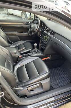 Лифтбек Skoda Superb 2012 в Ивано-Франковске