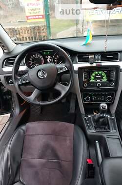 Лифтбек Skoda Superb 2015 в Коломые